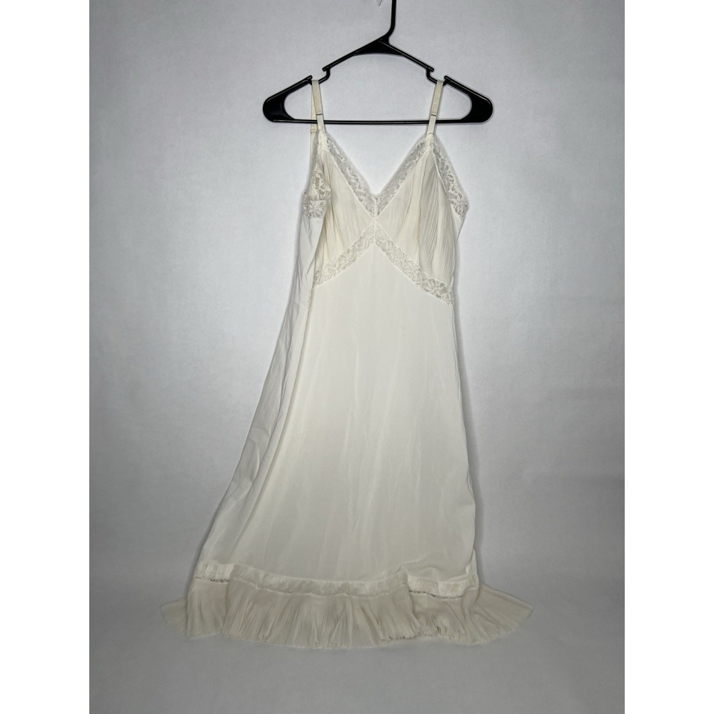 Vintage 1960s‎ Womens Vanity Fair Full Slip Lingerie Nylon Cream Lace Ribbed